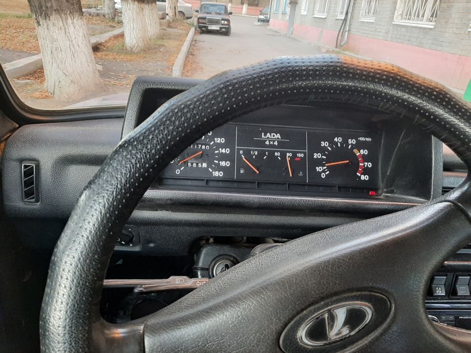 Продам ваз нива 2000