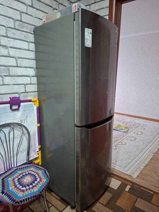 Холодильник на продаже