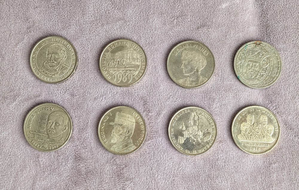 Vând monede aniversare sau ediții speciale