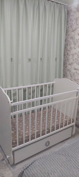 Детская кровать с матрасом