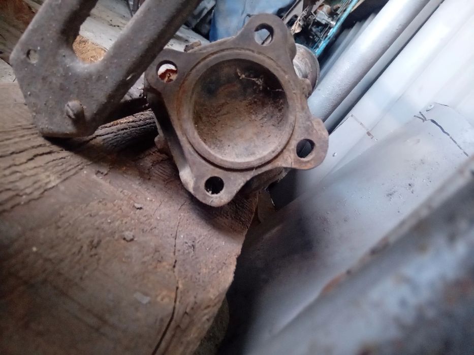 Карданный вал газ 52 советского качества!