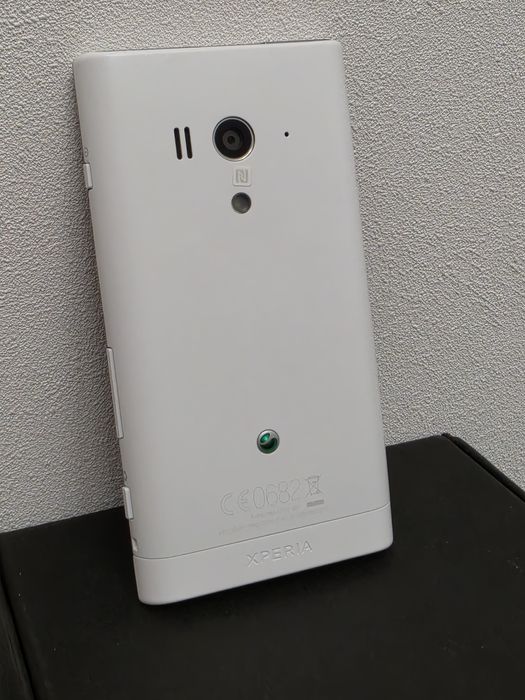 Sony Ericsson Xperia Acro S новый