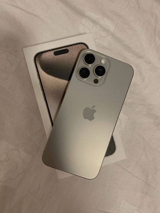 Айфон 15 про мах