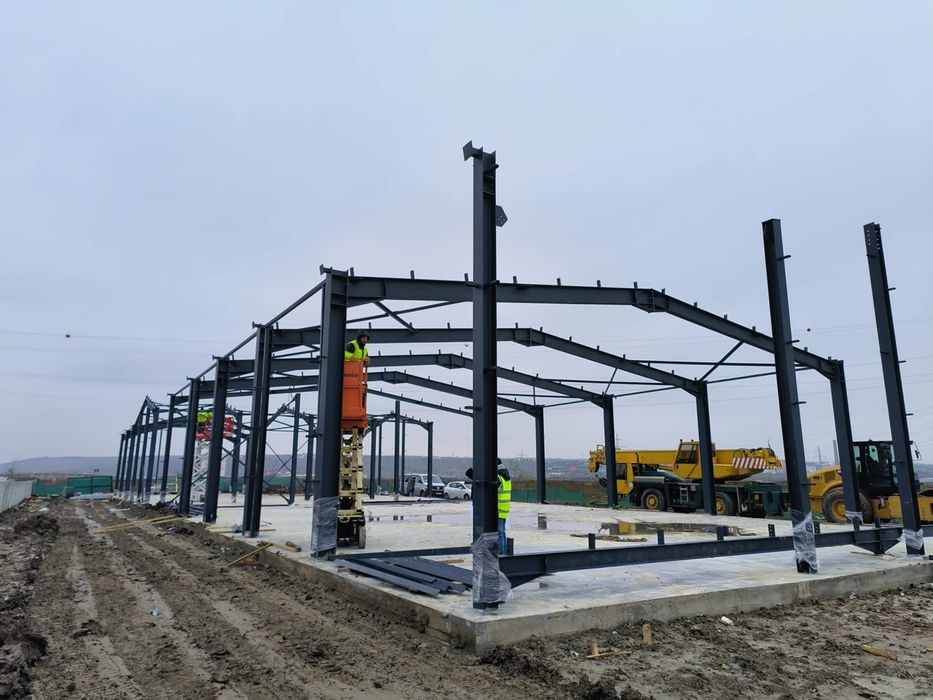 Hala metalica din panouri