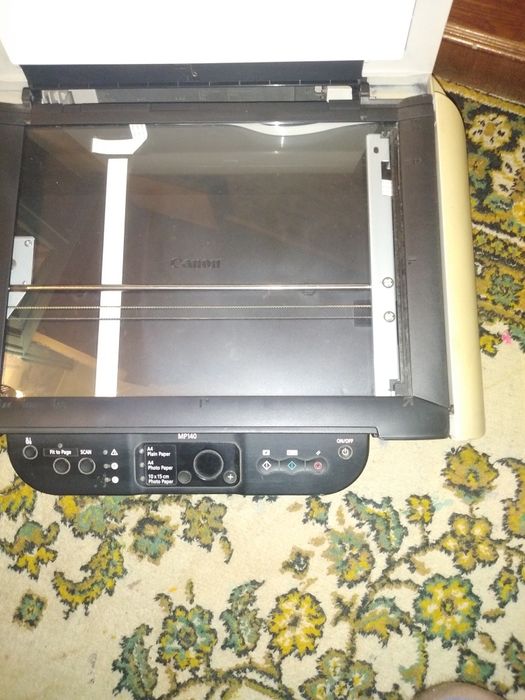 Продам цветной принтер