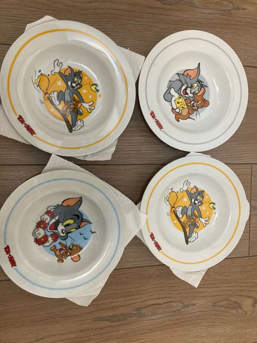 Set 4 farfurii Tom și Jerry colecție