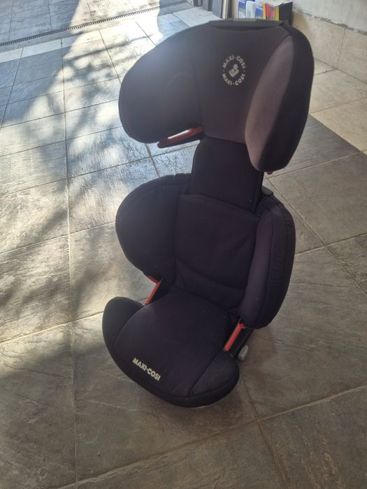 Столче за кола - Maxi Cosi