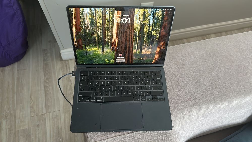 MacBook Air M2 + мышка Apple