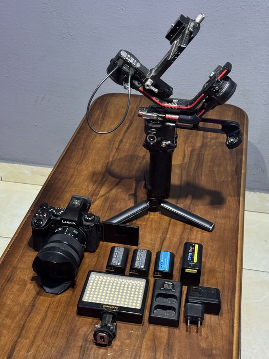 LUMIX S 2 Soliladi Kompilekt