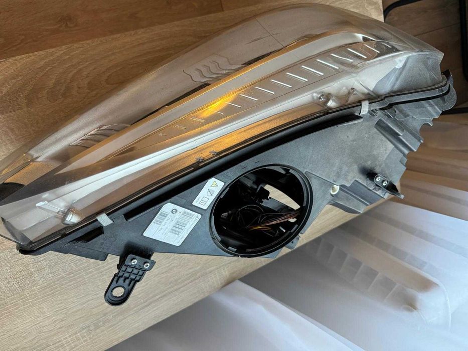 Far dreapta BMW X5 F15 X6 F16 Xenon + LED Original Europa 7290054