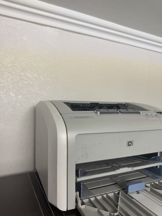 Принтер HP в хорошем состоянии