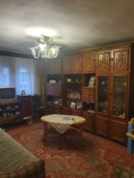 Vand apartament 2 camere