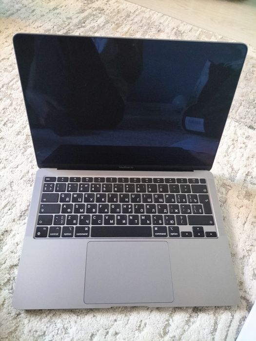 MacBook 13 в идеальном состоянии