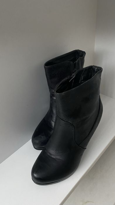 Дамски боти с ток 37 н