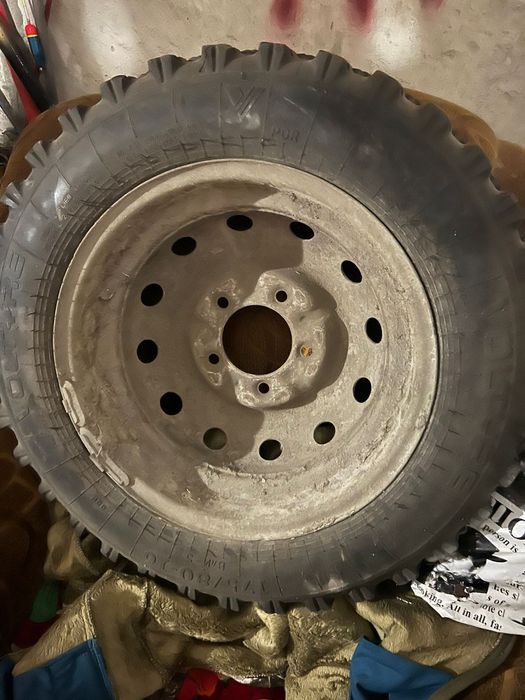 Продам колёса от нивы