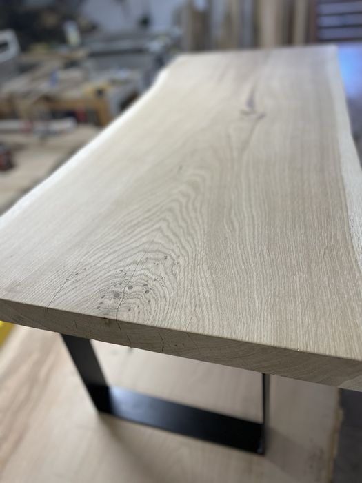 Masuta cafea din stejar cu picioare metalice