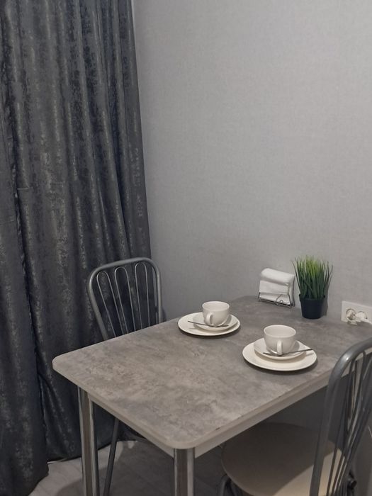 5мкр, клиника Айгерим, ,  дет.тов,