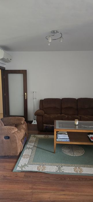 Дава се под наем Тристаен апартамент в Русе, Хъшове - 120 кв.м за 663 € - Снимка #2