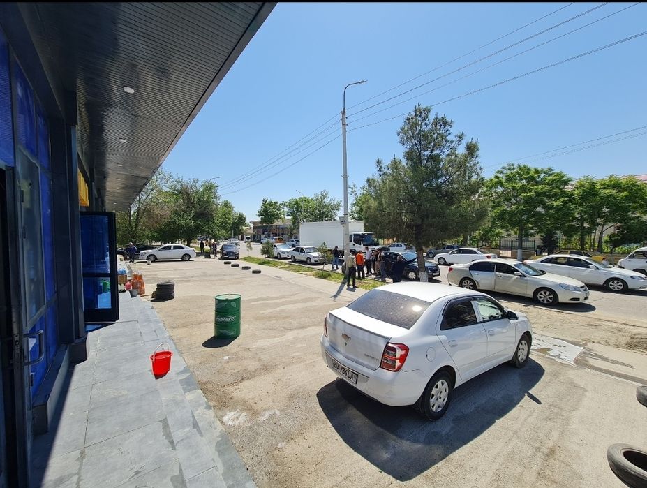 1 линия 42м2 дукон ижарага берилади.