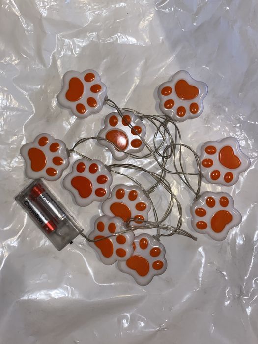 Гирлянда с лапками