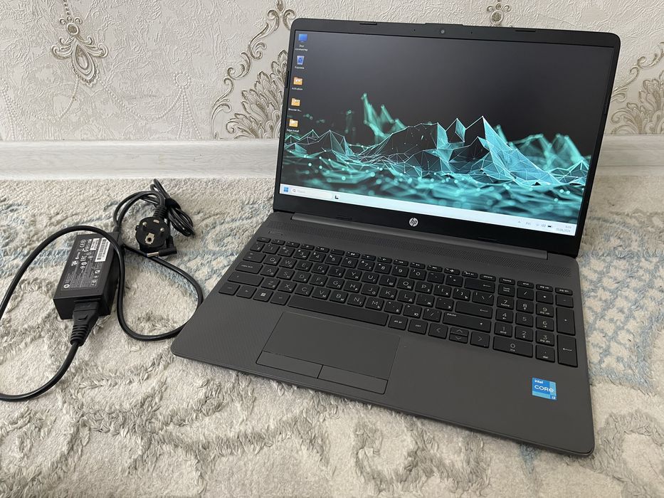 Продам ноутбук Hp 250 G8 Core i3 11 Gen