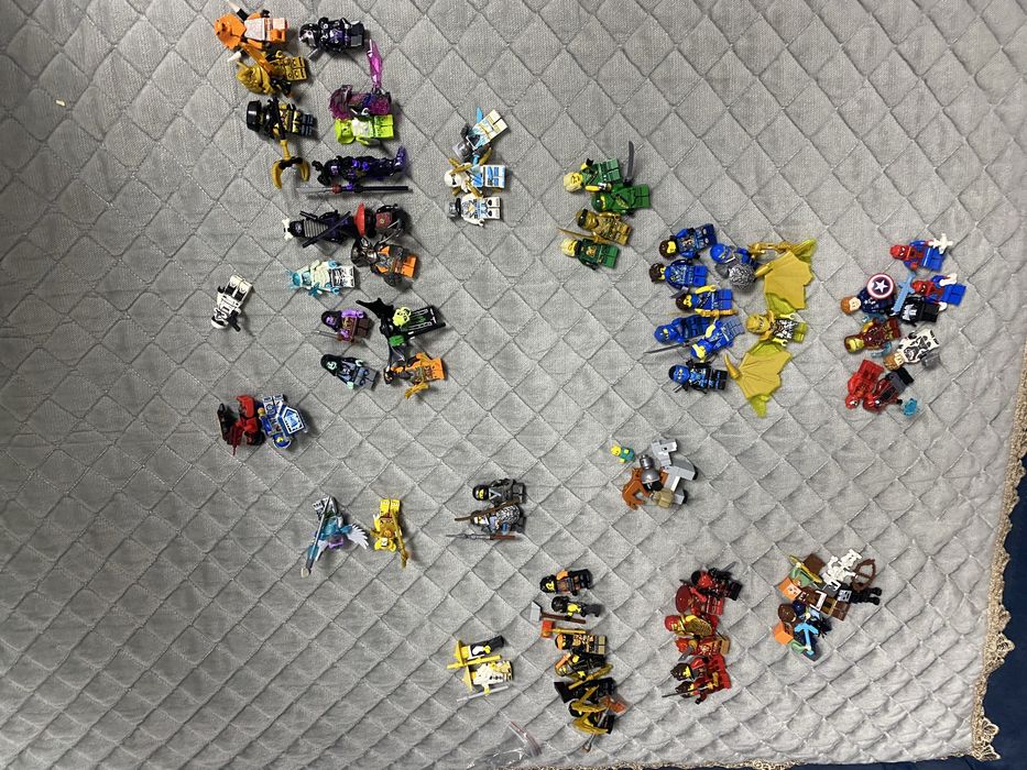 продам все лего меньше килограмма