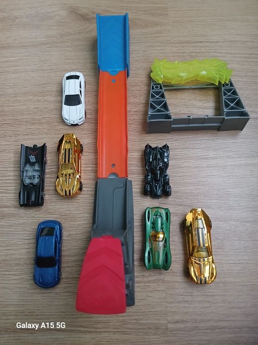 Hotwheels коли отскок