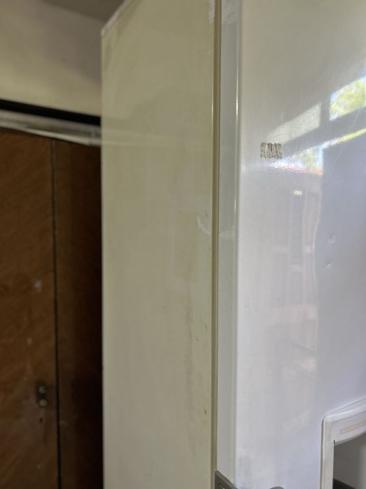 Vand frigider Beko complet functional