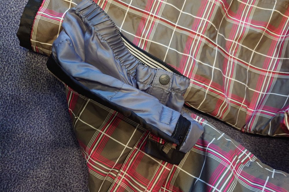 Vând pantaloni de ski damă