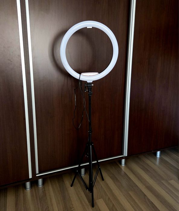 Lampa circulara ring light