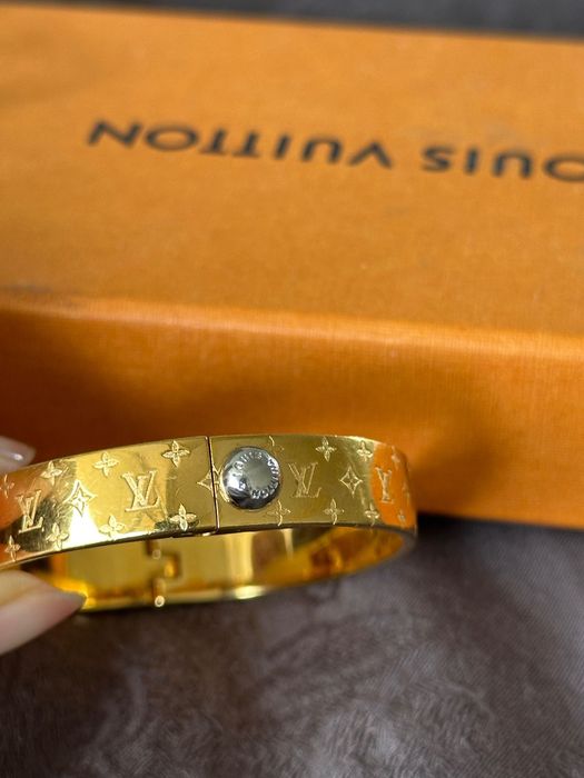 Louis Vuitton Гривна