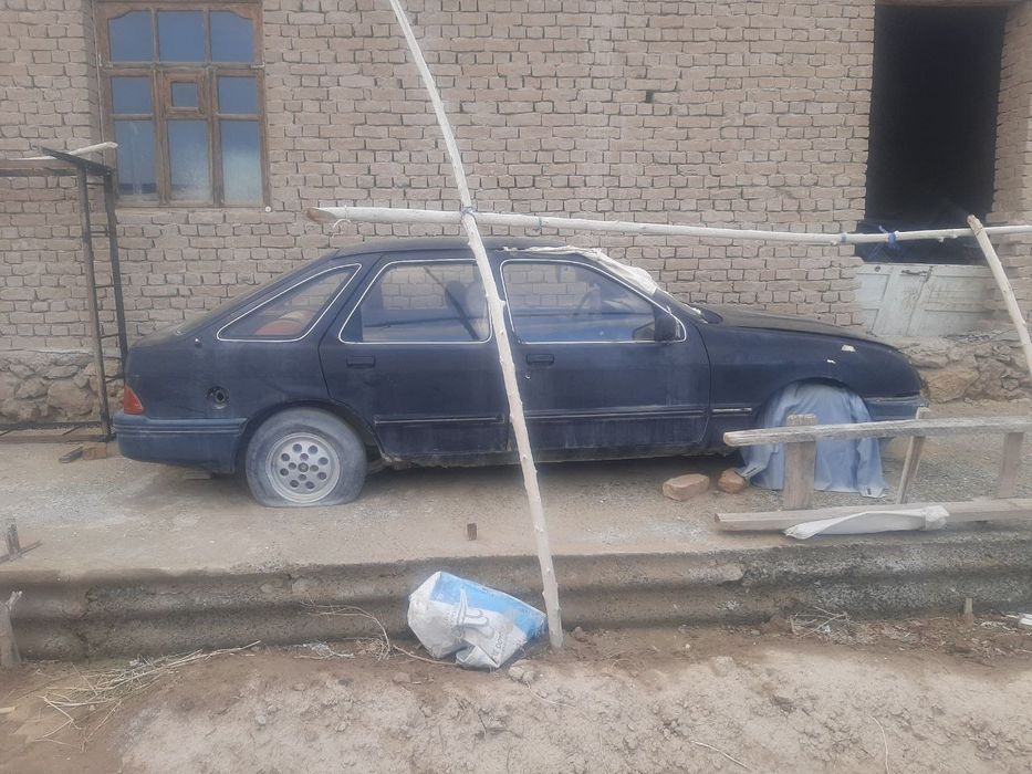 Форд машын сатылады. Метаны бар 100 лик