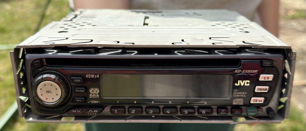 CD receiver за кола JVC