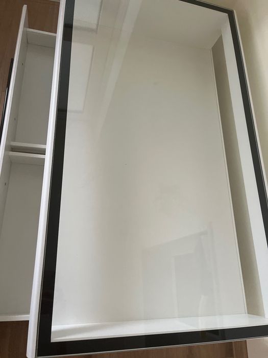 Masuta cafea cu sertare si blat sticla