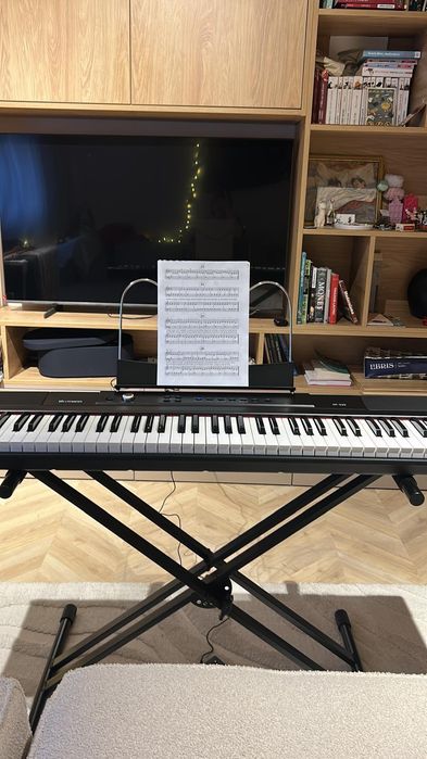 Pian digital Thomann SP-320 și stand ajustabil