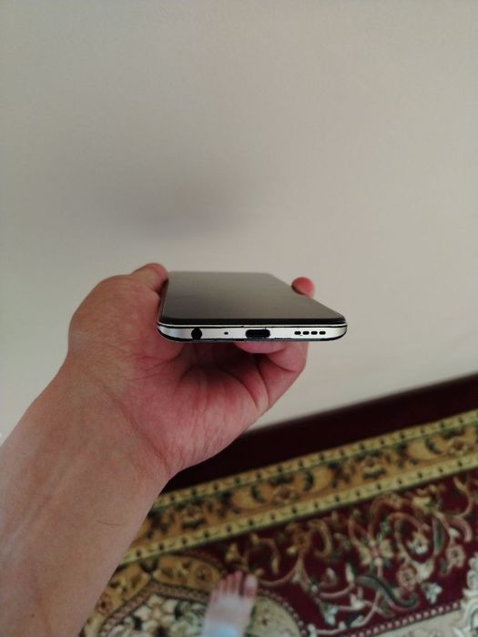 Realme Q5 sotiladi