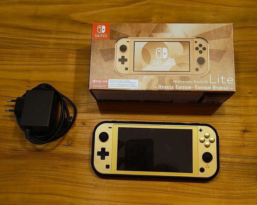 Nintendo Switch Lite 256GB microSD + Picofly, Limited Zelda Edition