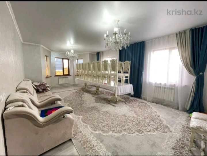 Дом большой новый