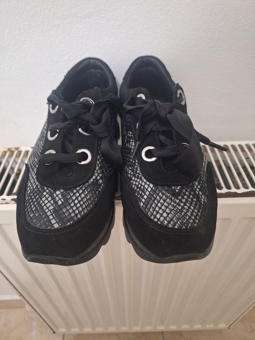 Pantofi sport si elegant!