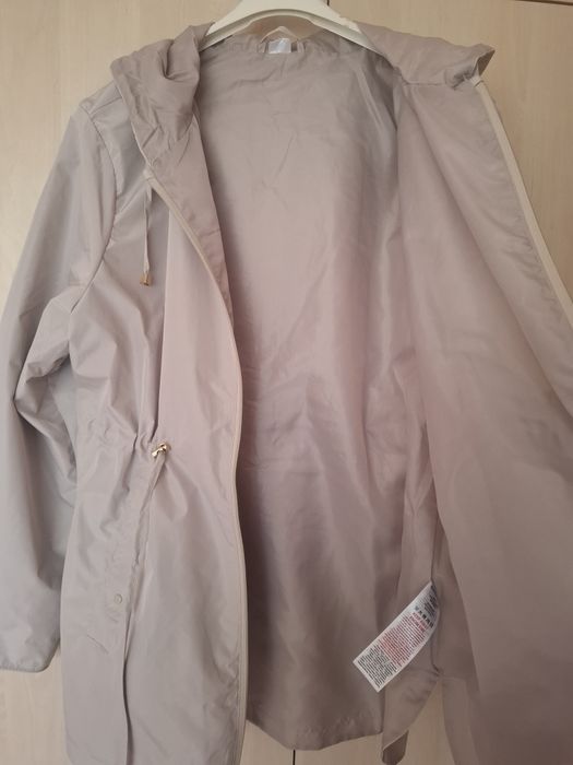 Дамска нова ветровка