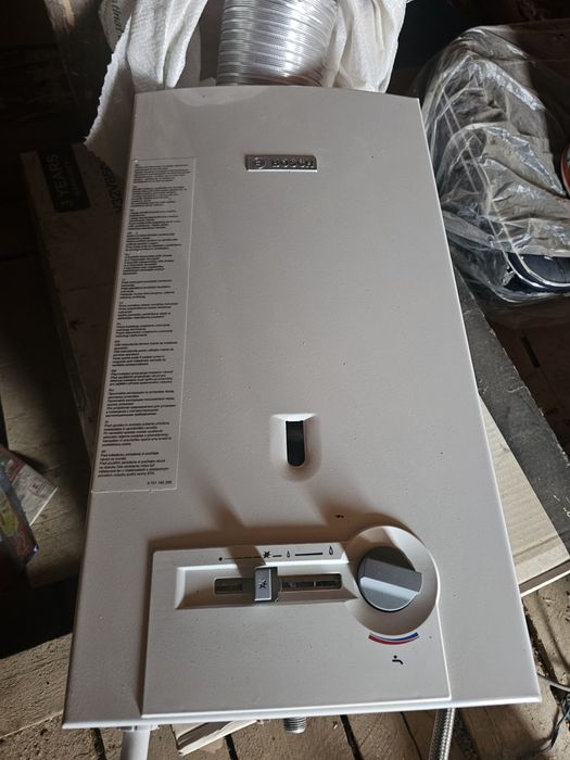 Instant apa calda pe gaz natural, Bosch Therm 4000