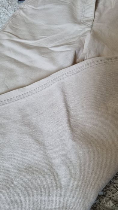 Blugi crem, marimea 40 (M-L)