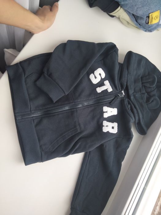 Срочн продам детские вещи