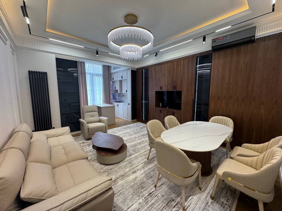 Продается 3хком новостройка в центре