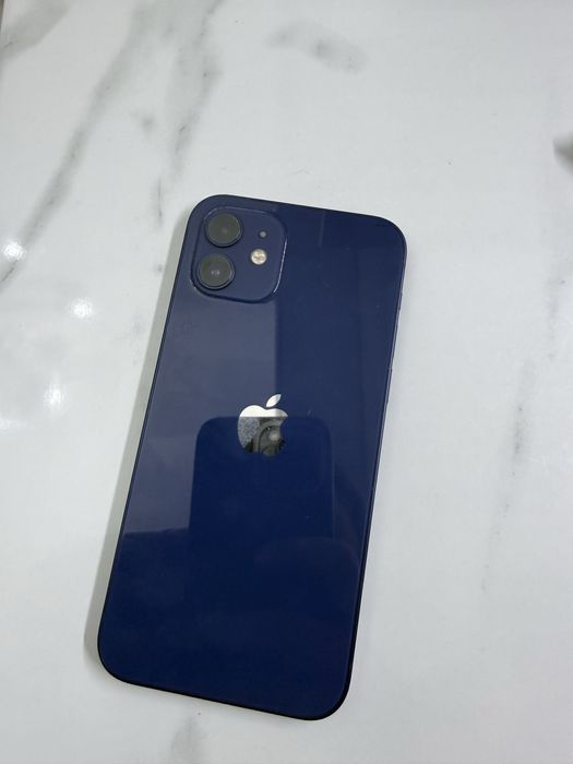 Iphone 12 в идеальном состоянии