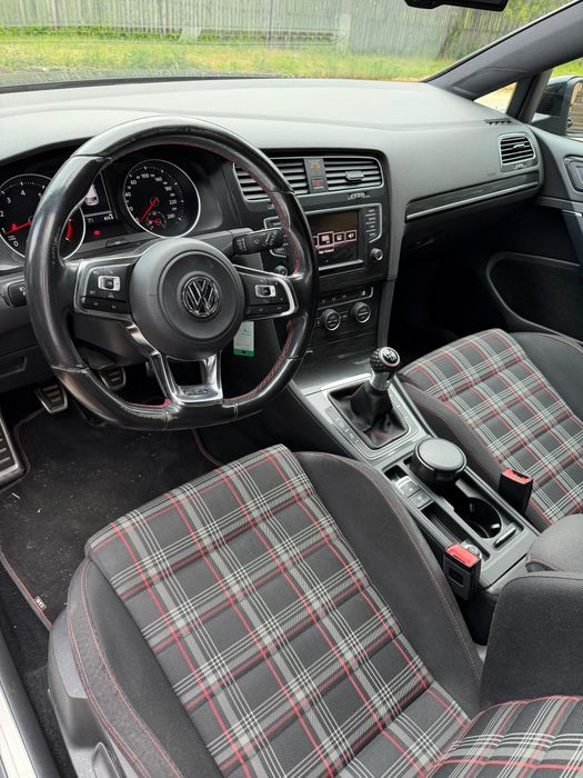 VOLKSWAGEN Golf 2016 — imagine 5