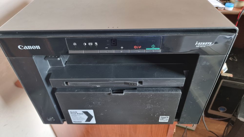 Продам мфу Canon mf3010 сканер/принтер/копир в отличном состоянии