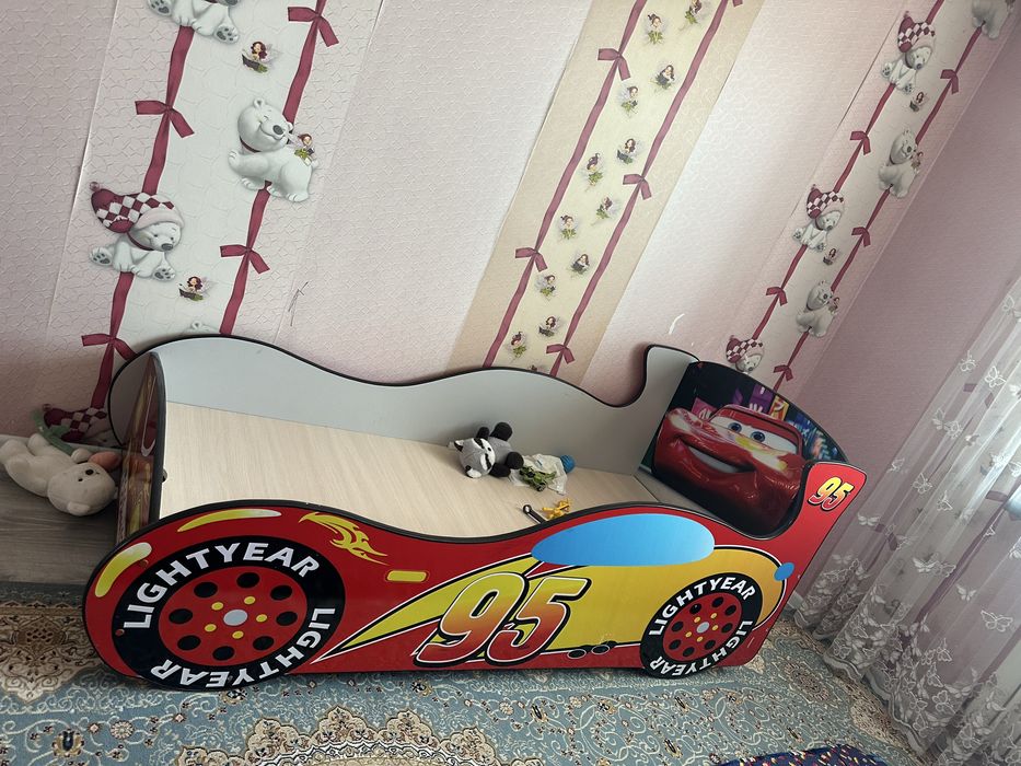 продам две кроватки для детей