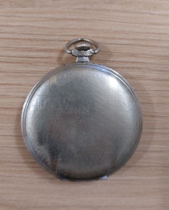 Швейцарски джобен часовник CYMA TAVANNES