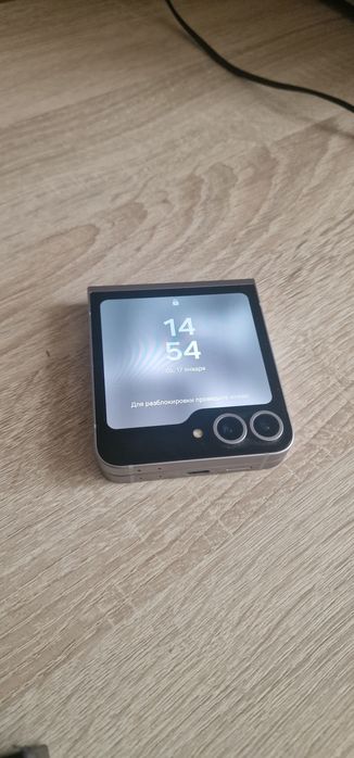 Продам Samsung z flip6